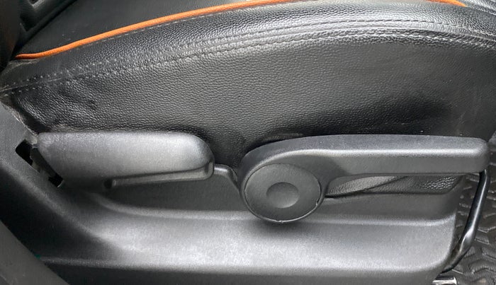 2019 Maruti Vitara Brezza ZDI + AMT, Diesel, Automatic, 55,225 km, Driver Side Adjustment Panel
