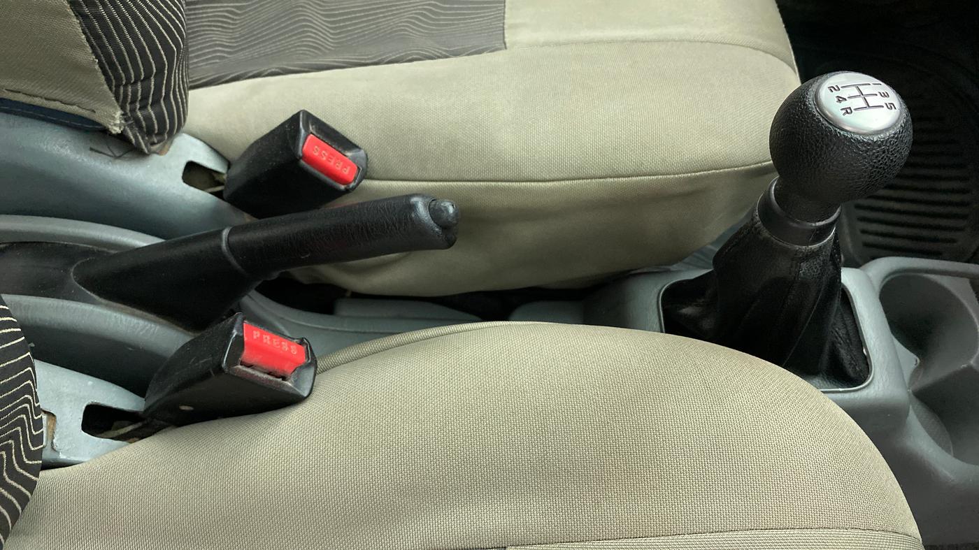 2013 Maruti Alto K10 VXI, Petrol, Manual, 64,542 km, Gear Lever