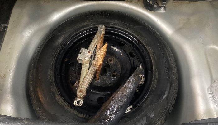 2014 Maruti Swift ZXI, Petrol, Manual, 1,01,773 km, Spare Tyre