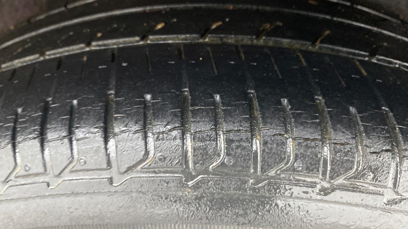 2013 Hyundai Verna FLUIDIC 1.6 VTVT SX, Petrol, Manual, 79,741 km, Left Rear Tyre Tread