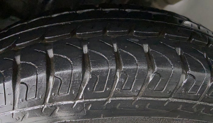 2014 Maruti Wagon R 1.0 LXI CNG, CNG, Manual, 18,348 km, Left Rear Tyre Tread