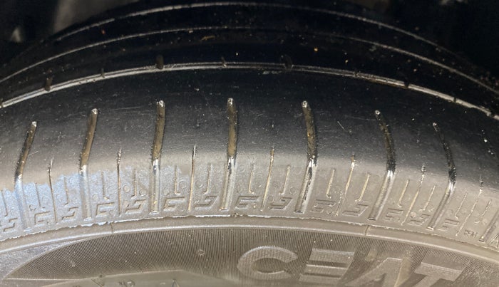 2021 Tata ALTROZ XT PETROL, Petrol, Manual, 58,478 km, Left Front Tyre Tread