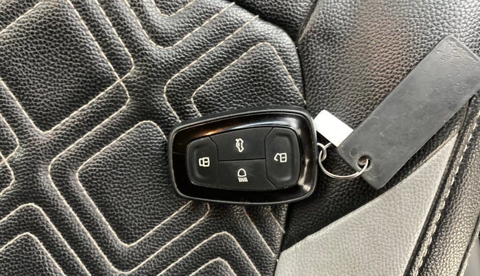 2021 Tata ALTROZ XT PETROL, Petrol, Manual, 58,478 km, Key Close Up