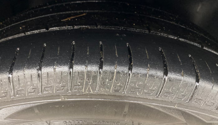 2021 Tata ALTROZ XT PETROL, Petrol, Manual, 58,478 km, Right Front Tyre Tread