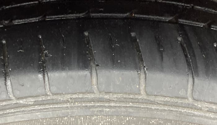 2020 MG HECTOR SHARP 1.5 DCT PETROL, Petrol, Automatic, 42,155 km, Left Front Tyre Tread