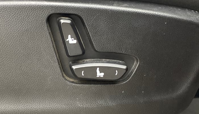 2020 MG HECTOR SHARP 1.5 DCT PETROL, Petrol, Automatic, 42,155 km, Driver Side Adjustment Panel