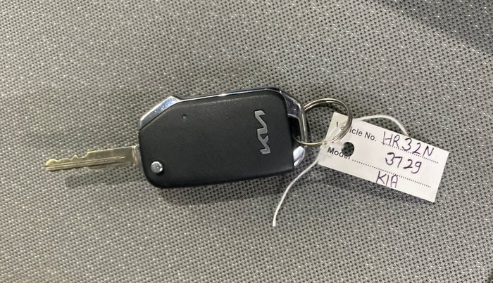 2025 KIA SYROS HTK Plus 1.0 Turbo 6MT, Petrol, Manual, 6,884 km, Key Close Up