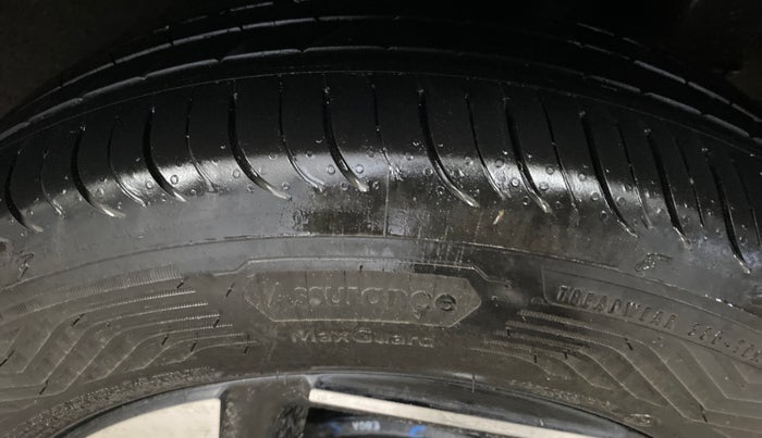 2025 KIA SYROS HTK Plus 1.0 Turbo 6MT, Petrol, Manual, 6,884 km, Left Rear Tyre Tread