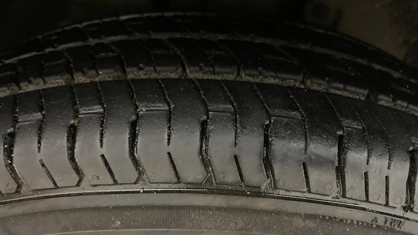 2018 Renault Kwid RXT 1.0 AMT, Petrol, Automatic, 58,830 km, Right Front Tyre Tread