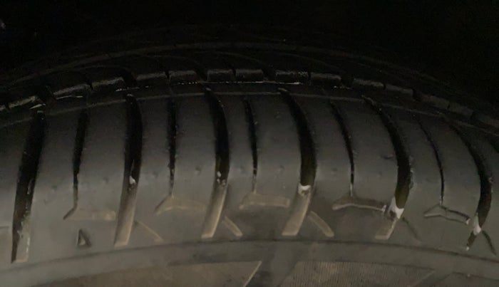 2019 Hyundai Verna 1.6 VTVT SX + AT, Petrol, Automatic, 50,480 km, Left Rear Tyre Tread