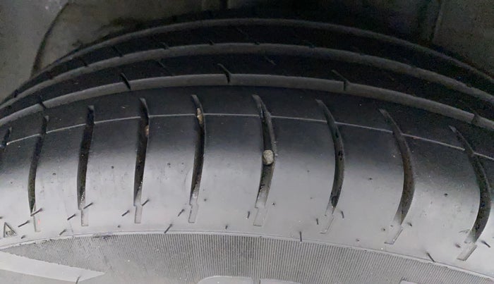 2019 Hyundai Elite i20 SPORTZ PLUS 1.2, Petrol, Manual, 83,410 km, Right Rear Tyre Tread