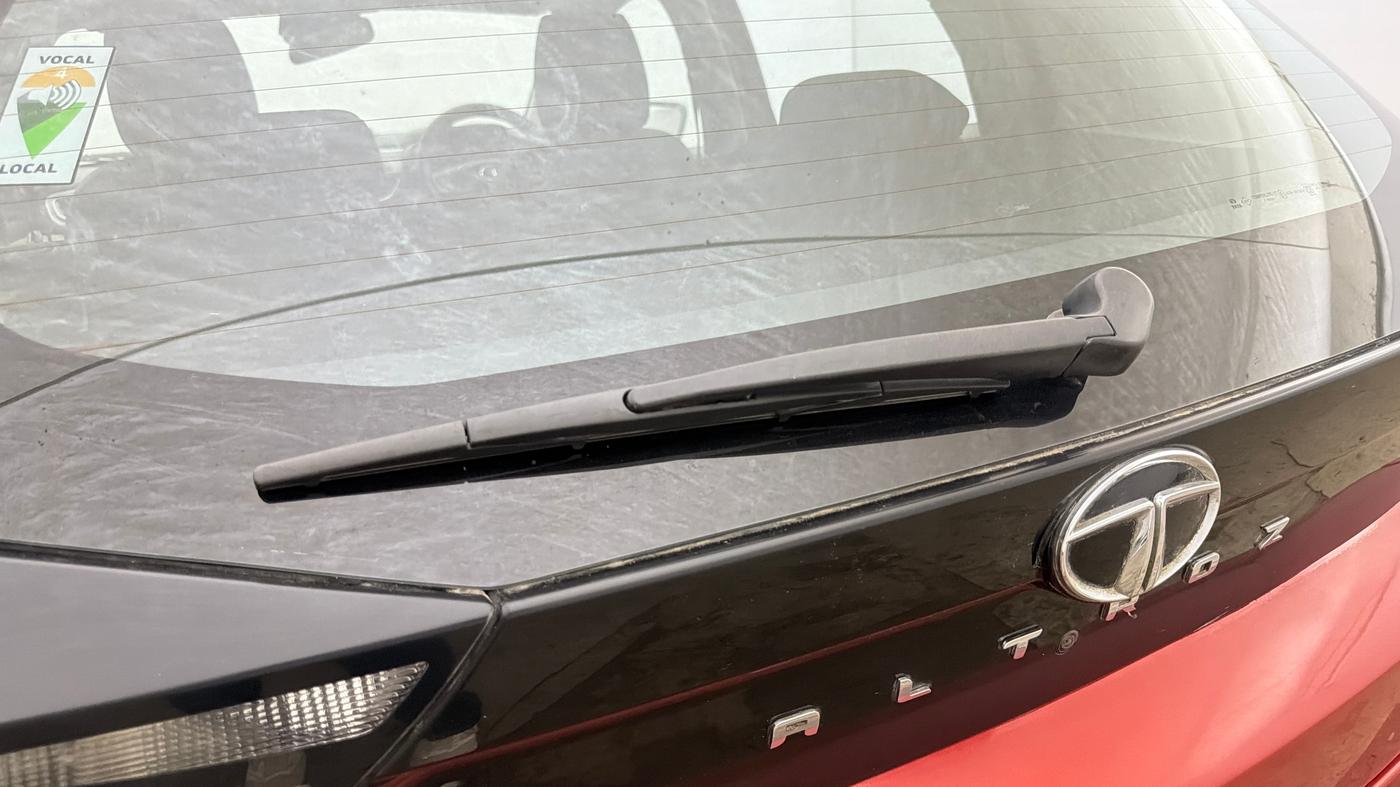 2022 Tata ALTROZ XZA PLUS, Petrol, Automatic, 49,745 km, Rear Wiper