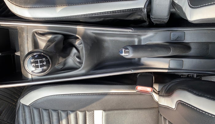 2019 Maruti Baleno ZETA PETROL 1.2, Petrol, Manual, 50,338 km, Gear Lever