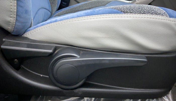2019 Tata NEXON XZA+ 1.5, Diesel, Automatic, 37,240 km, Driver Side Adjustment Panel