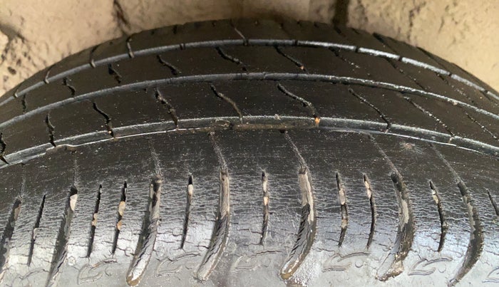 2020 Tata ALTROZ XZ PETROL, Petrol, Manual, 86,126 km, Left Rear Tyre Tread