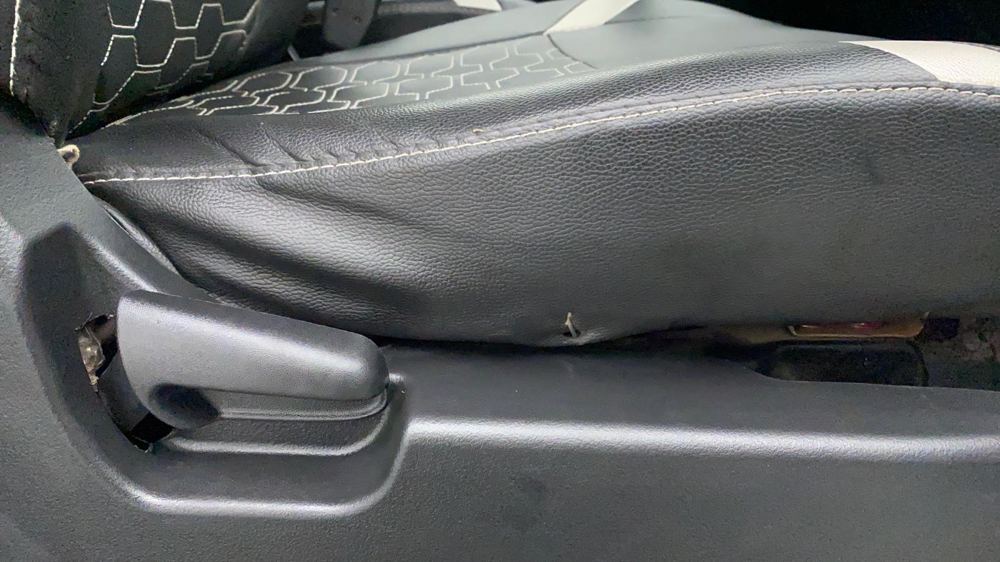 2018 Maruti Wagon R 1.0 LXI CNG, CNG, Manual, 54,039 km, Driver Side Adjustment Panel