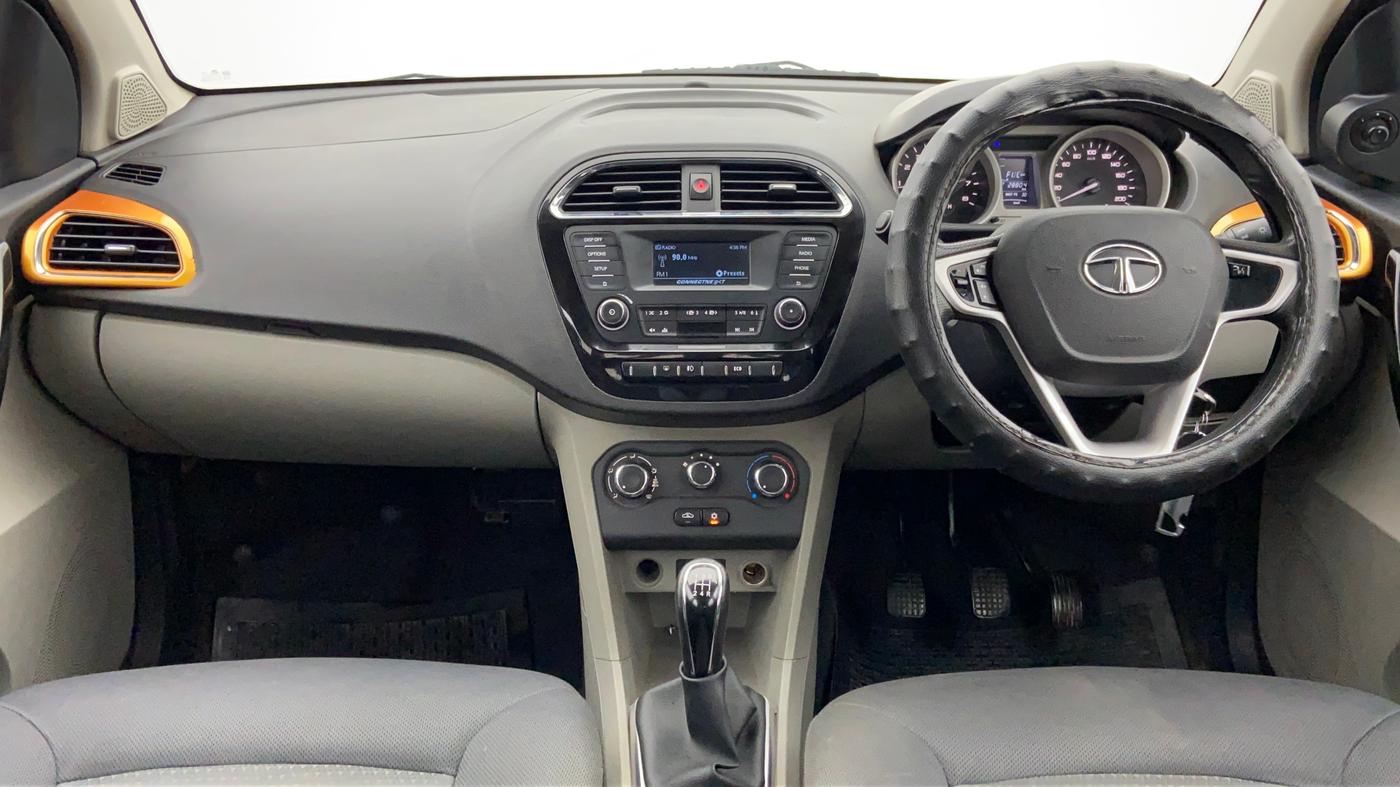 2016 Tata Tiago XZ 1.2 REVOTRON, Petrol, Manual, 28,827 km, Dashboard