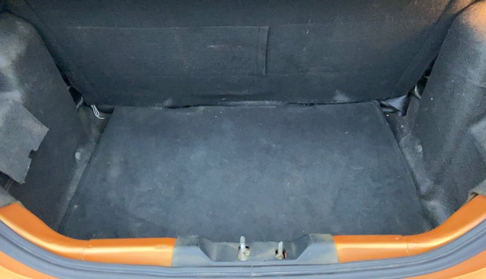 2016 Tata Tiago XZ 1.2 REVOTRON, Petrol, Manual, 28,827 km, Boot Inside