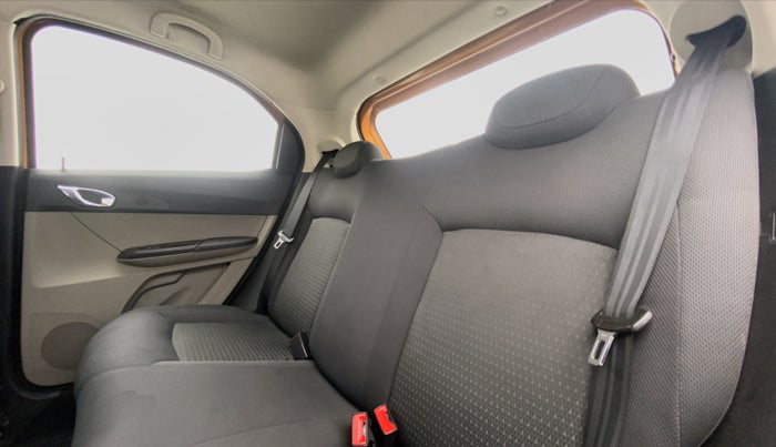 2016 Tata Tiago XZ 1.2 REVOTRON, Petrol, Manual, 28,827 km, Right Side Rear Door Cabin