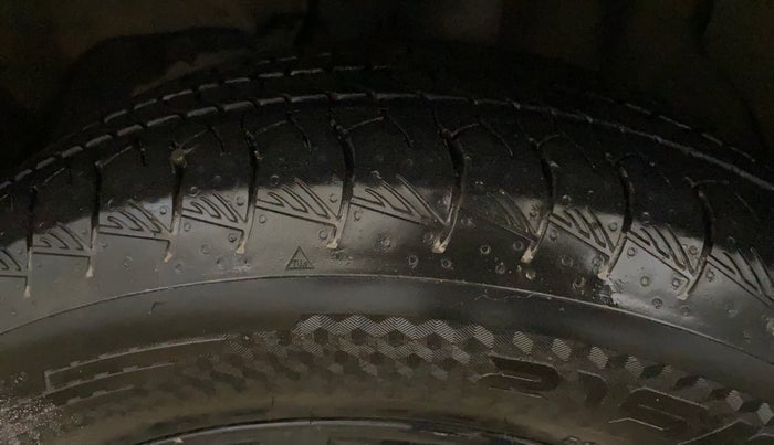 2019 MG HECTOR SHARP 1.5 DCT PETROL, Petrol, Automatic, 55,723 km, Left Front Tyre Tread