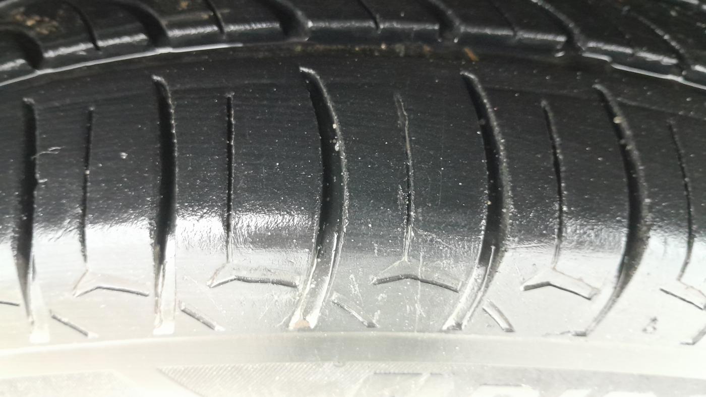 2015 Renault Scala RXZ DIESEL, Diesel, Manual, 59,730 km, Left Front Tyre Tread