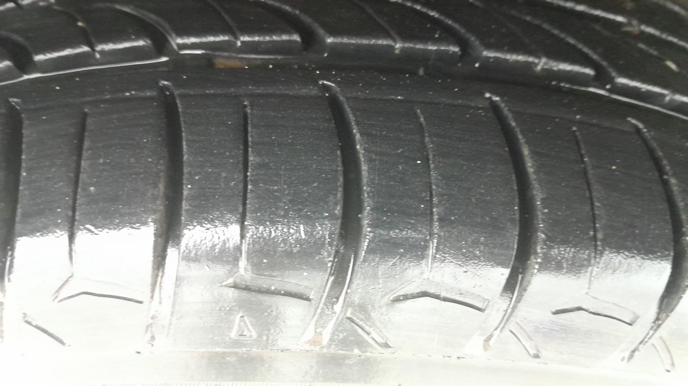 2015 Renault Scala RXZ DIESEL, Diesel, Manual, 59,730 km, Right Front Tyre Tread