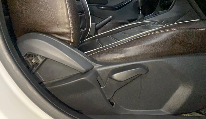 2020 Ford Figo Aspire TITANIUM1.5 DIESEL, Diesel, Manual, 63,475 km, Driver Side Adjustment Panel