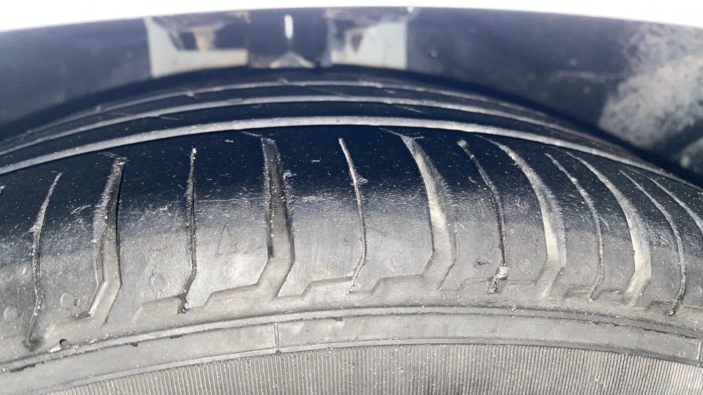 2020 Ford New Figo TITANIUM1.5 DIESEL, Diesel, Manual, 63,510 km, Right Front Tyre Tread
