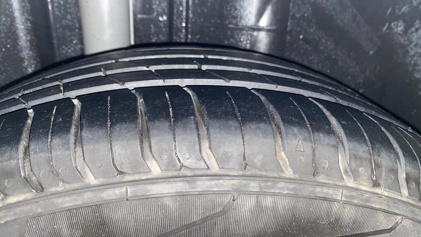 2020 Ford New Figo TITANIUM1.5 DIESEL, Diesel, Manual, 63,510 km, Right Rear Tyre Tread