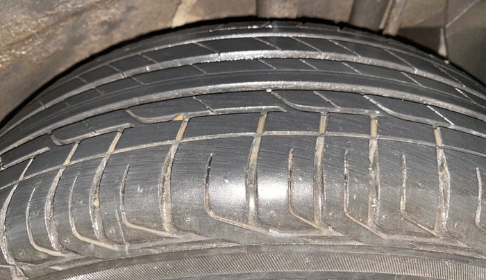 2024 Tata NEXON PURE 1.2 PETROL, Petrol, Manual, 22,705 km, Left Rear Tyre Tread