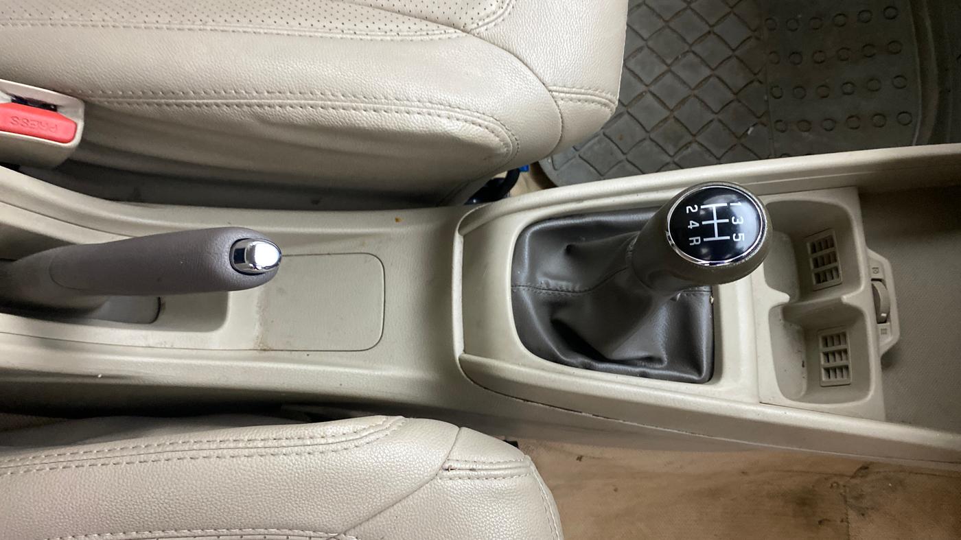 2021 Maruti Ertiga ZXI SHVS, Petrol, Manual, 85,102 km, Gear Lever