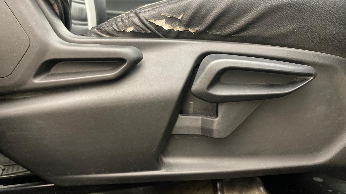 2021 Tata TIGOR XZA PLUS PETROL, Petrol, Automatic, 39,890 km, Driver Side Adjustment Panel