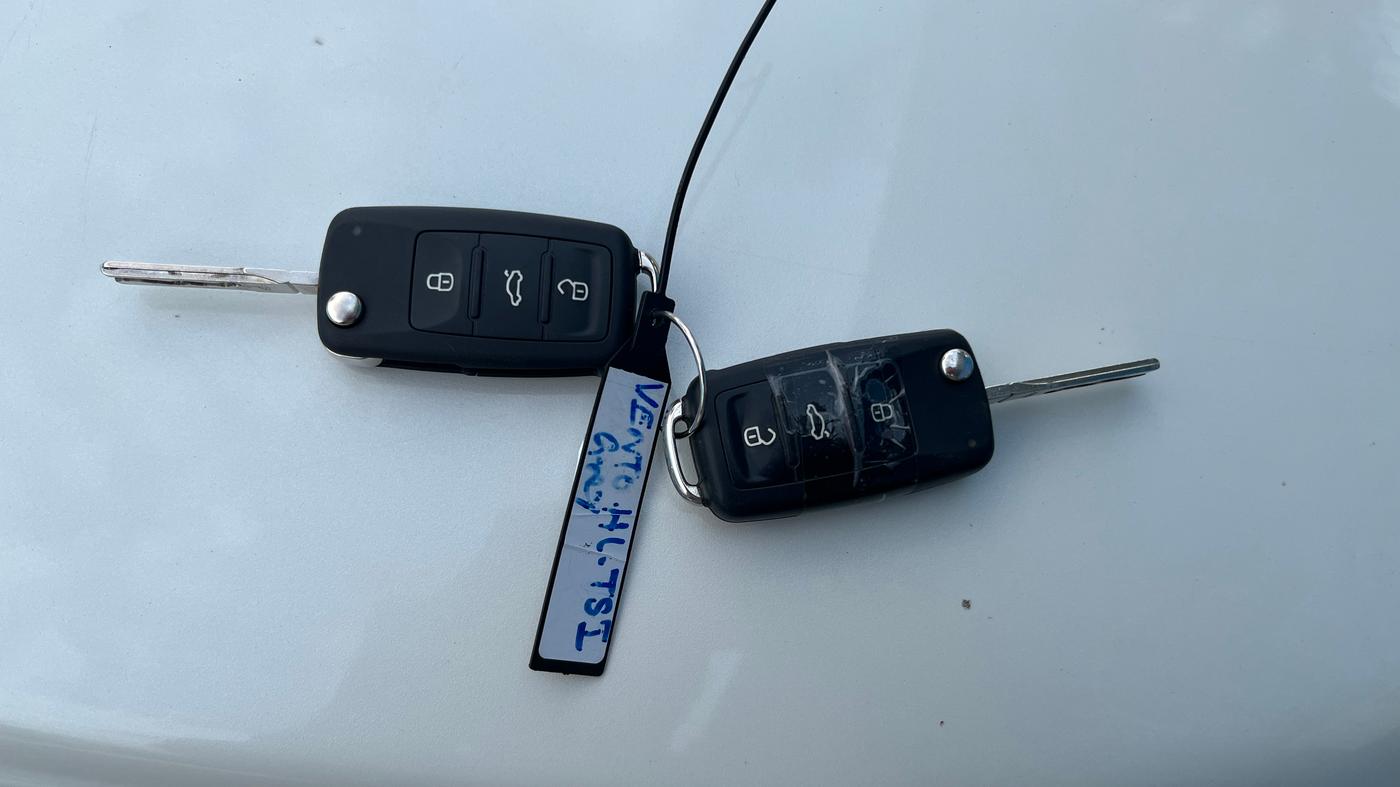 2016 Volkswagen Vento HIGHLINE PETROL AT, Petrol, Automatic, 25,550 km, Key Close Up