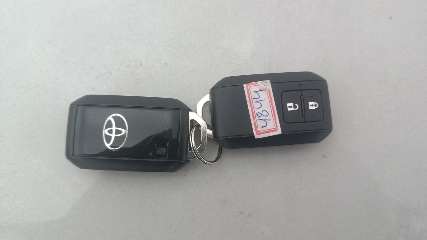 2023 Toyota URBAN CRUISER HYRYDER E NEO DRIVE, Petrol, Manual, 42,204 km, Key Close Up