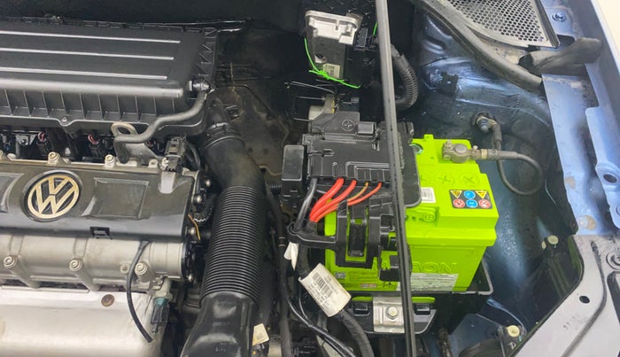 2016 Volkswagen Vento HIGHLINE 1.6 MPI, Petrol, Manual, 55,245 km, Engine View - Left