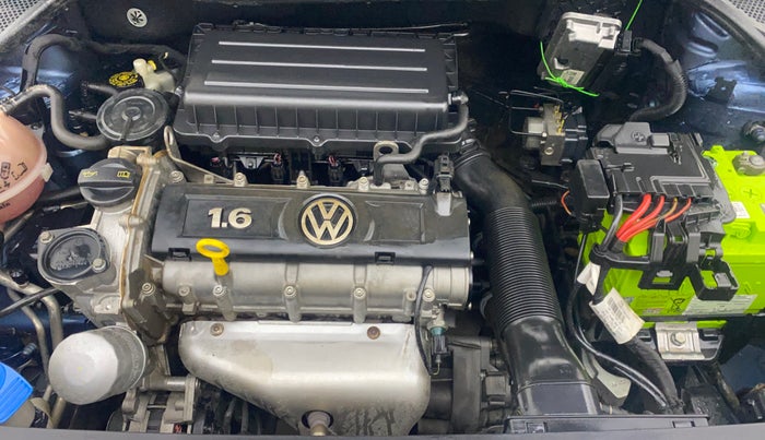 2016 Volkswagen Vento HIGHLINE 1.6 MPI, Petrol, Manual, 55,245 km, Engine View