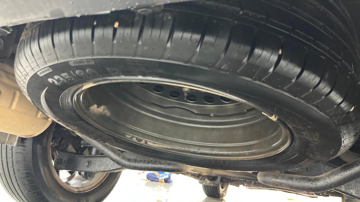 2018 Mahindra XUV500 W11 AT, Diesel, Automatic, 43,833 km, Spare Tyre