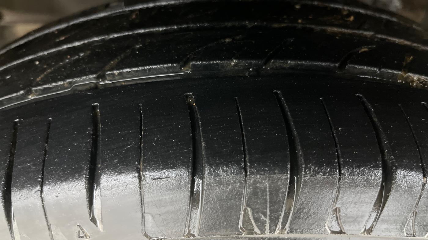 2015 Honda Jazz 1.2L I-VTEC V AT, Petrol, Automatic, 73,676 km, Left Front Tyre Tread
