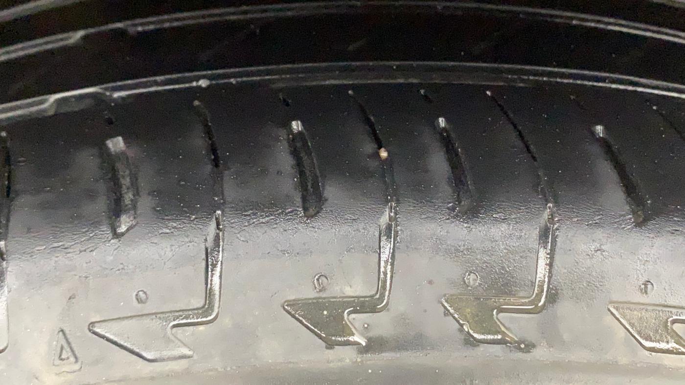 2019 Toyota Glanza G CVT, Petrol, Automatic, 51,972 km, Right Rear Tyre Tread