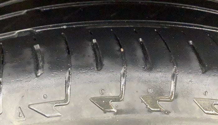 2019 Toyota Glanza G CVT, Petrol, Automatic, 51,972 km, Right Rear Tyre Tread