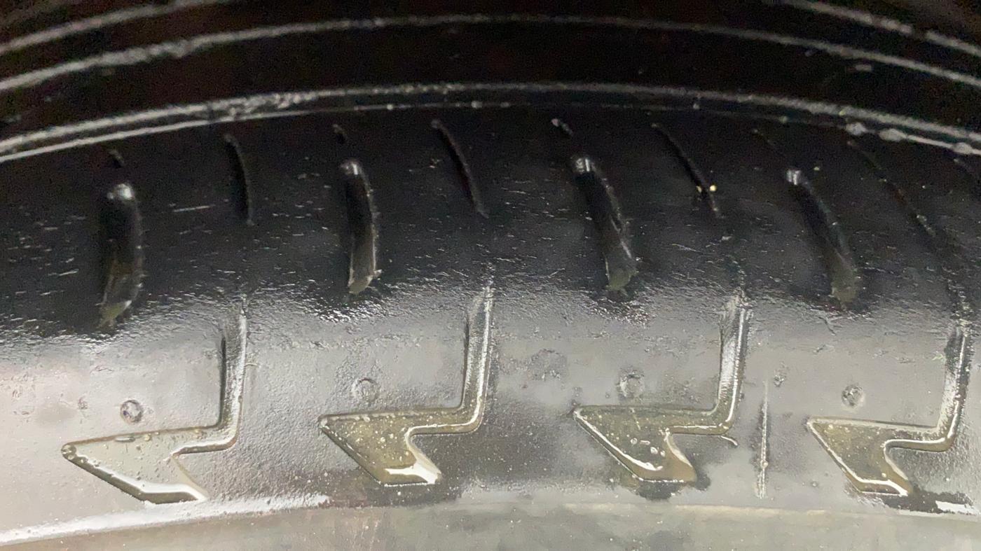 2019 Toyota Glanza G CVT, Petrol, Automatic, 51,972 km, Right Front Tyre Tread