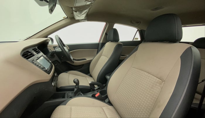2017 Hyundai Elite i20 ASTA 1.2, Petrol, Manual, 29,076 km, Right Side Front Door Cabin