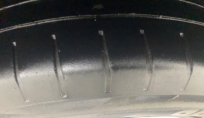 2017 Maruti Baleno DELTA DIESEL 1.3, Diesel, Manual, 90,653 km, Left Rear Tyre Tread