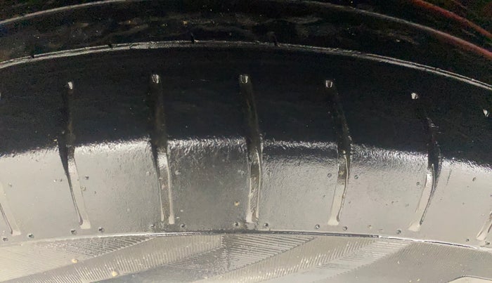 2017 Maruti Baleno DELTA DIESEL 1.3, Diesel, Manual, 90,653 km, Right Rear Tyre Tread