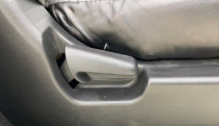 2014 Maruti Wagon R 1.0 LXI, Petrol, Manual, 26,947 km, Driver Side Adjustment Panel