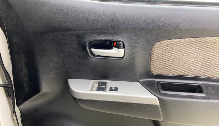 2014 Maruti Wagon R 1.0 LXI, Petrol, Manual, 26,947 km, Driver Side Door Panels Control