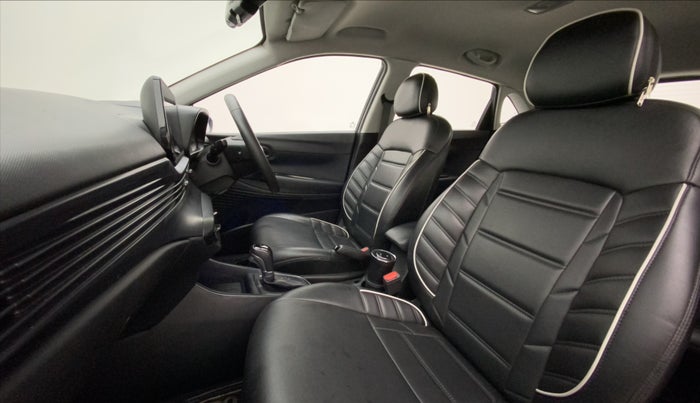 2021 Hyundai NEW I20 ASTA 1.2 AT, Petrol, Automatic, 26,333 km, Right Side Front Door Cabin