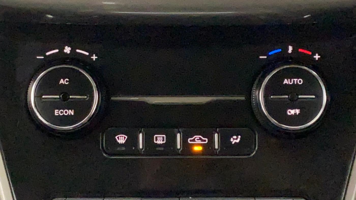 2018 Tata NEXON XZA PLUS DIESEL, Diesel, Automatic, 91,356 km, Automatic Climate Control