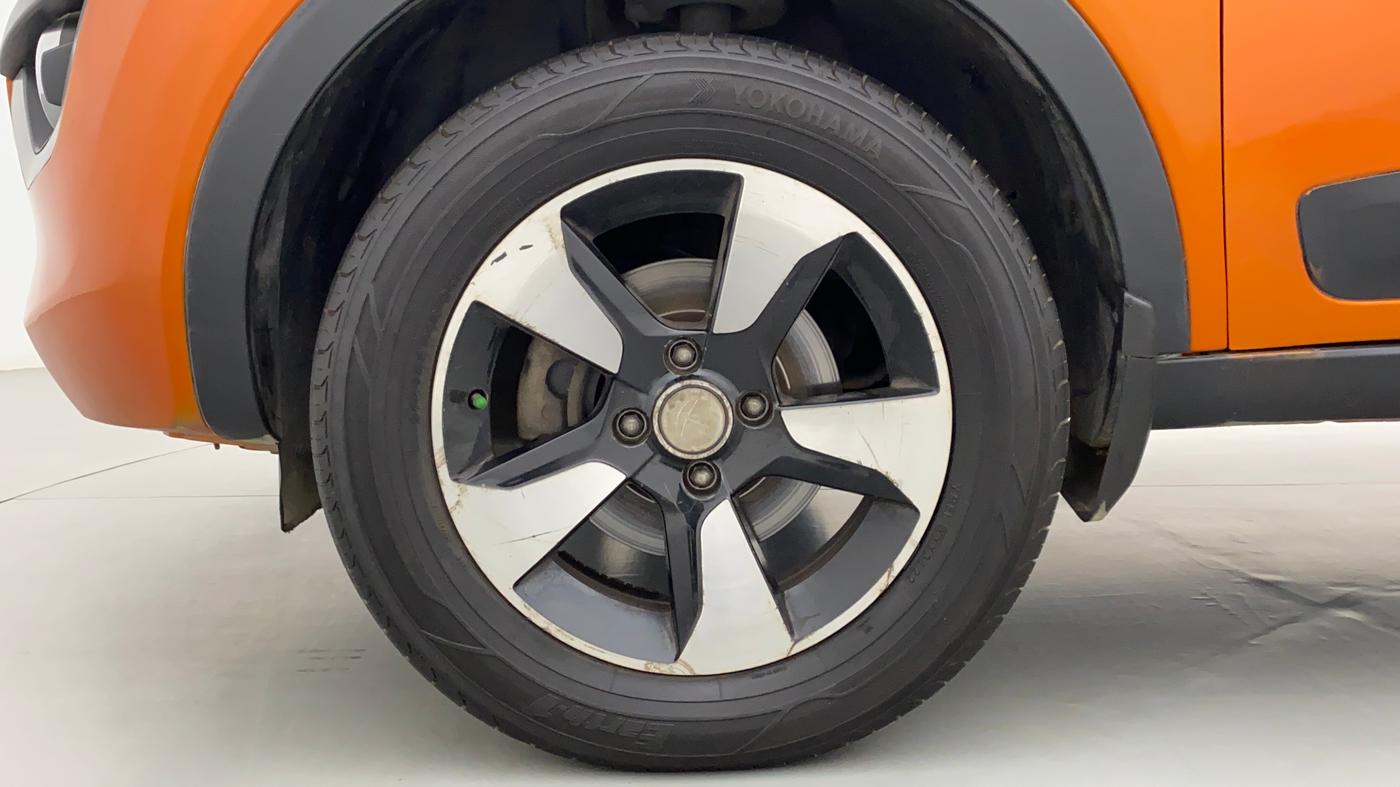 2018 Tata NEXON XZA PLUS DIESEL, Diesel, Automatic, 91,356 km, Left Front Wheel