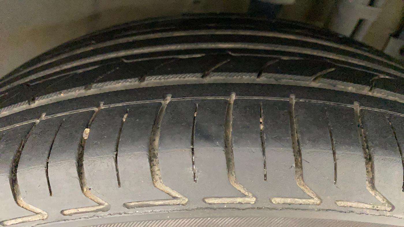 2018 Tata NEXON XZA PLUS DIESEL, Diesel, Automatic, 91,356 km, Left Rear Tyre Tread